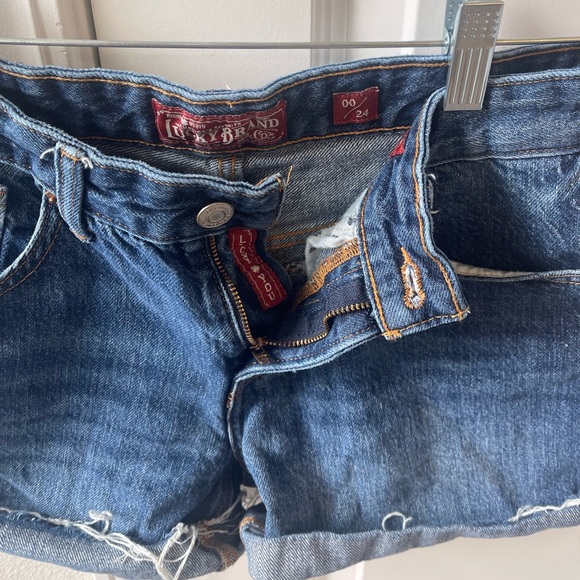 Lucky Brand The Boyfriend Short - Picture 3 of 3